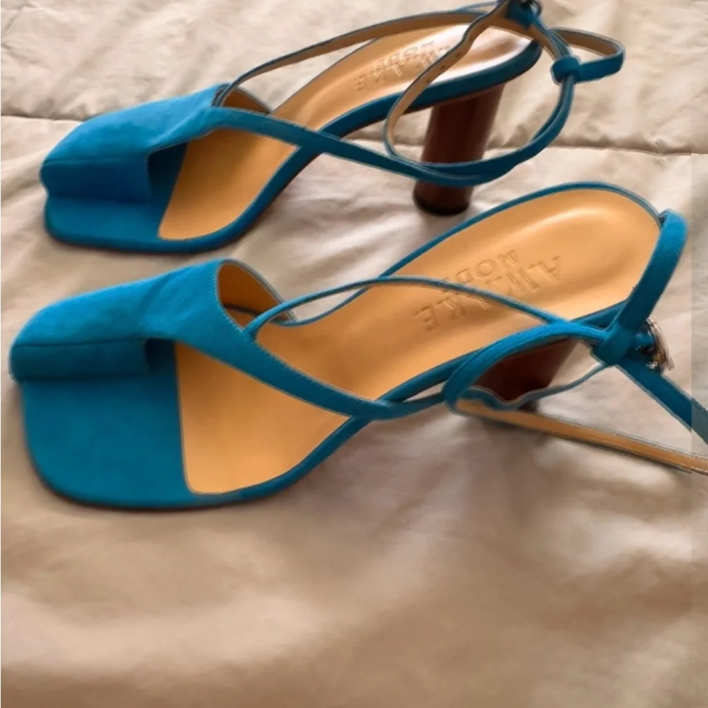Awake Mode Christine Sandals - Picture 4 of 9